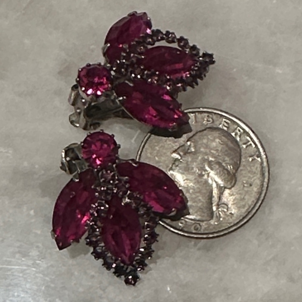 Weiss Vintage Fuchsia Rhinestone Clip-On Earrings – Gunmetal Glam Statement - Picture 9 of 9